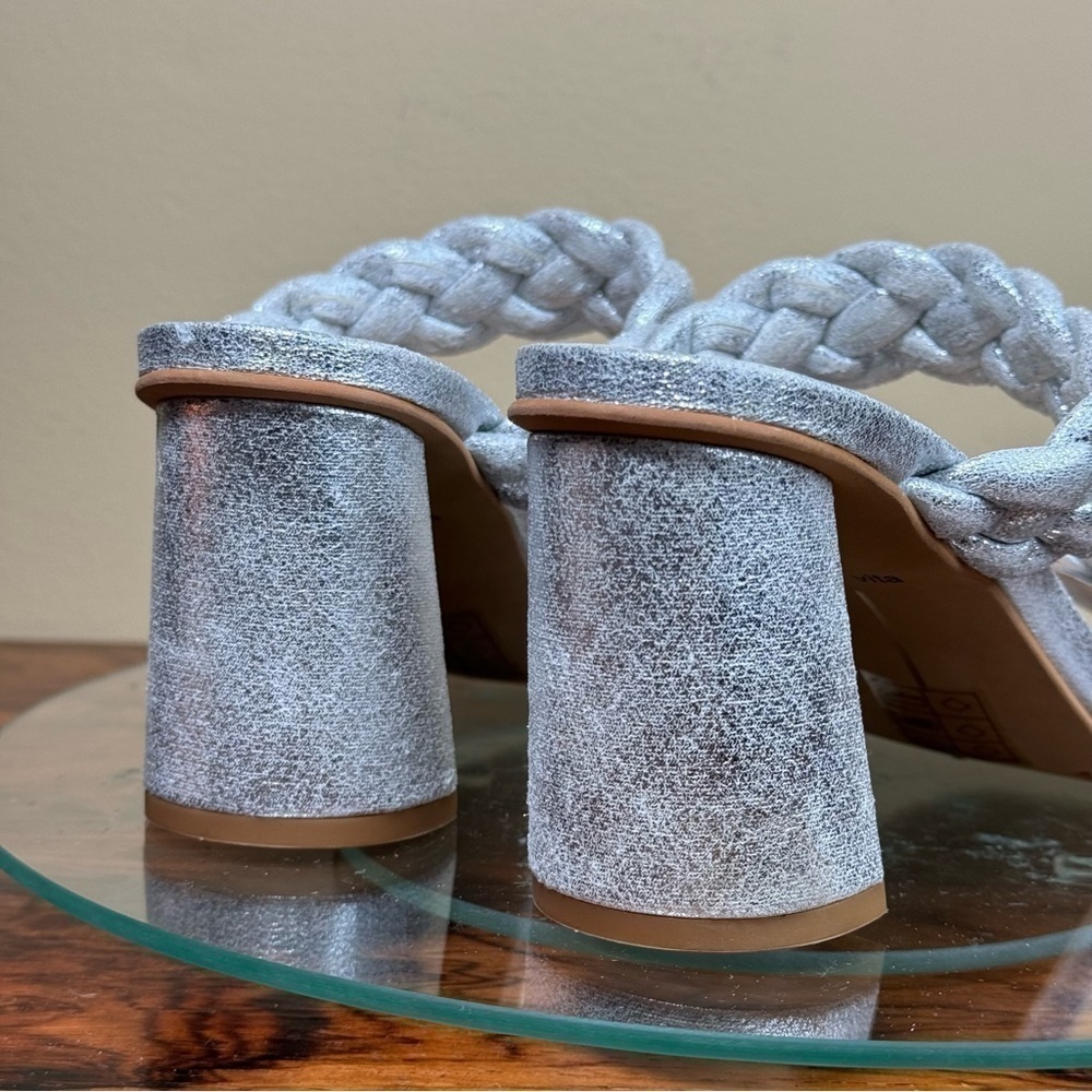 Dolce Vita Paily Heels - silver Metallic Suede - size 6 - Picture 11 of 16